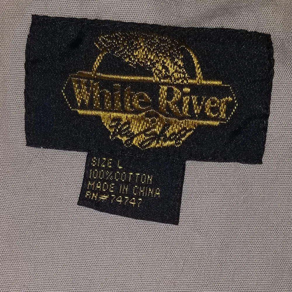 WHITE RIVER VEST Large - Picture 2 of 3